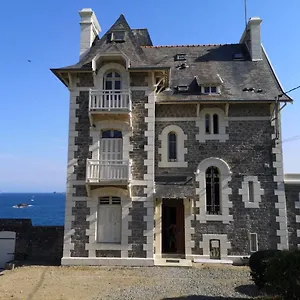 https://la-perle-marine.inbrittany.com